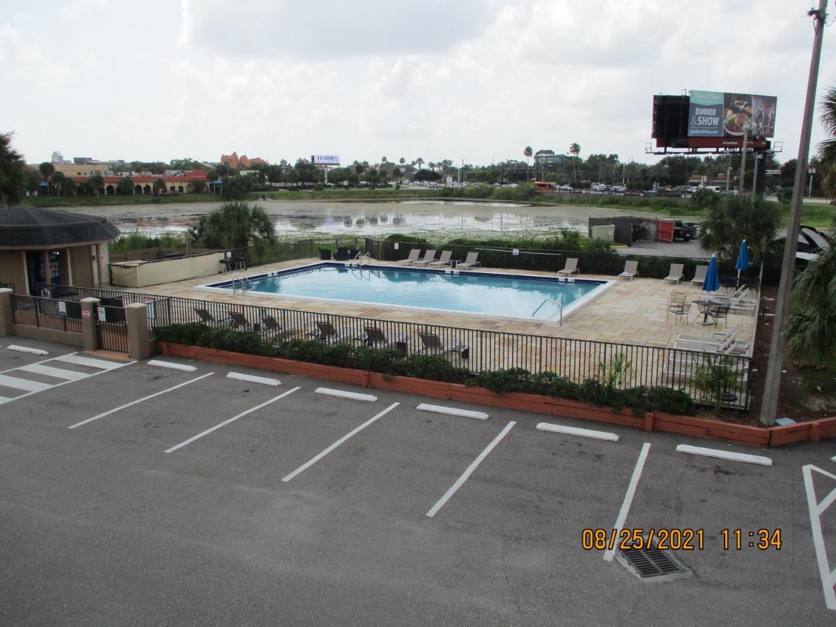 Quality Inn & Suites Kissimmee By The Lake Four Corners エクステリア 写真