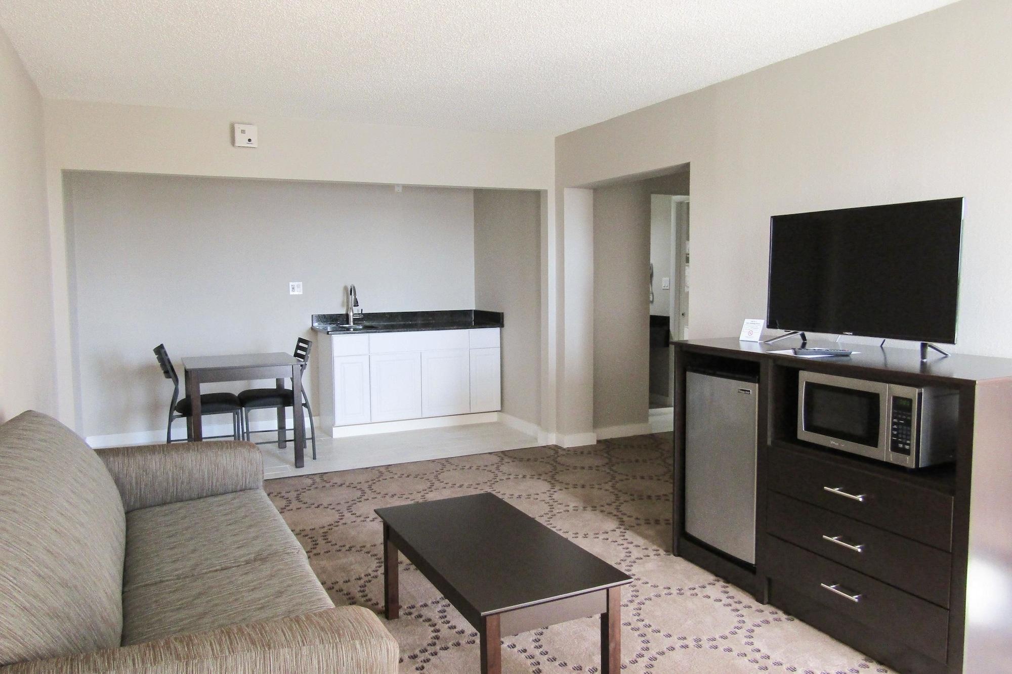 Quality Inn & Suites Kissimmee By The Lake Four Corners エクステリア 写真
