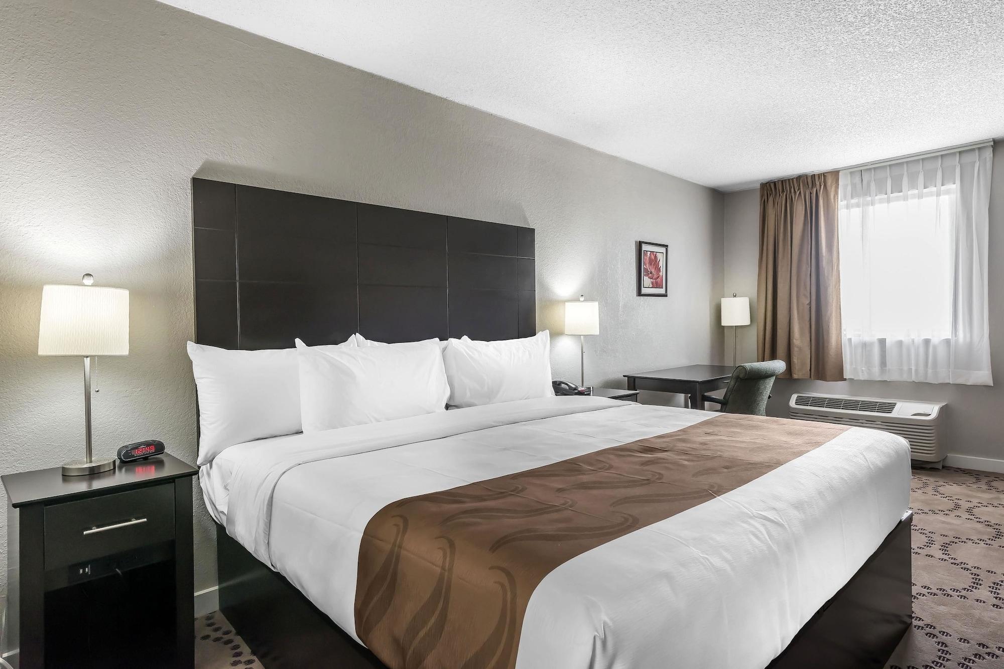 Quality Inn & Suites Kissimmee By The Lake Four Corners エクステリア 写真