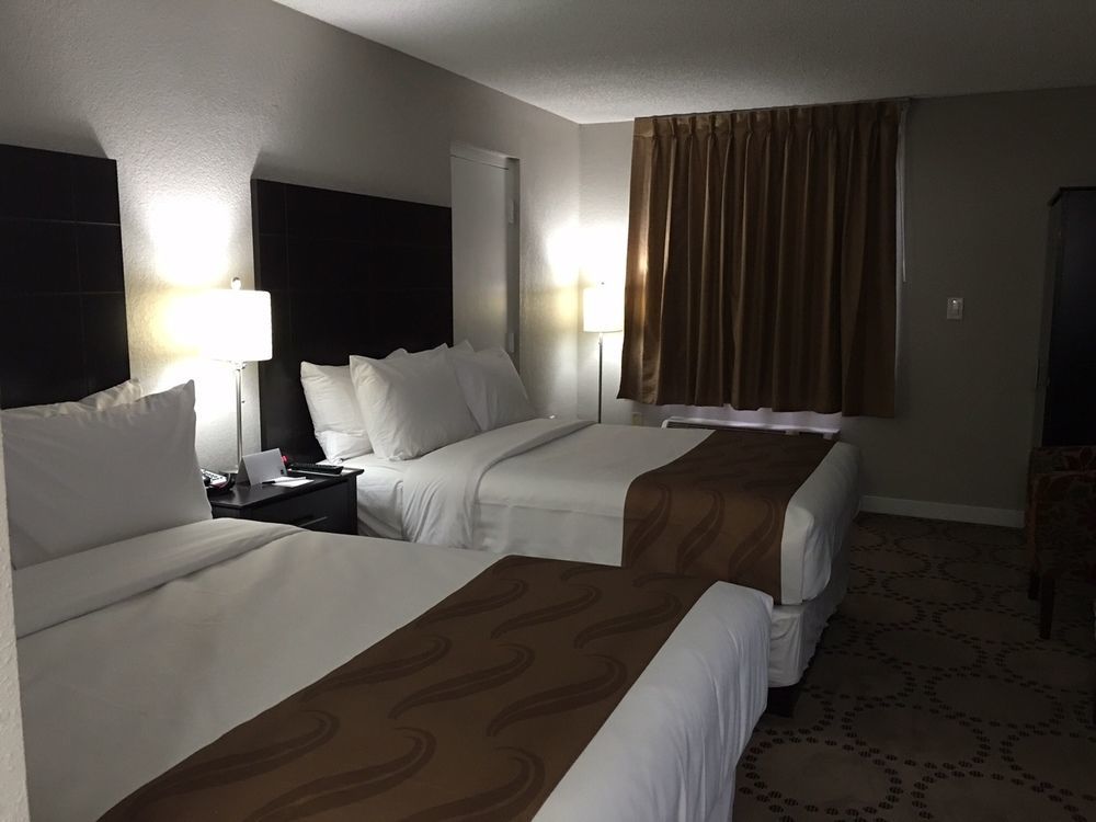 Quality Inn & Suites Kissimmee By The Lake Four Corners エクステリア 写真