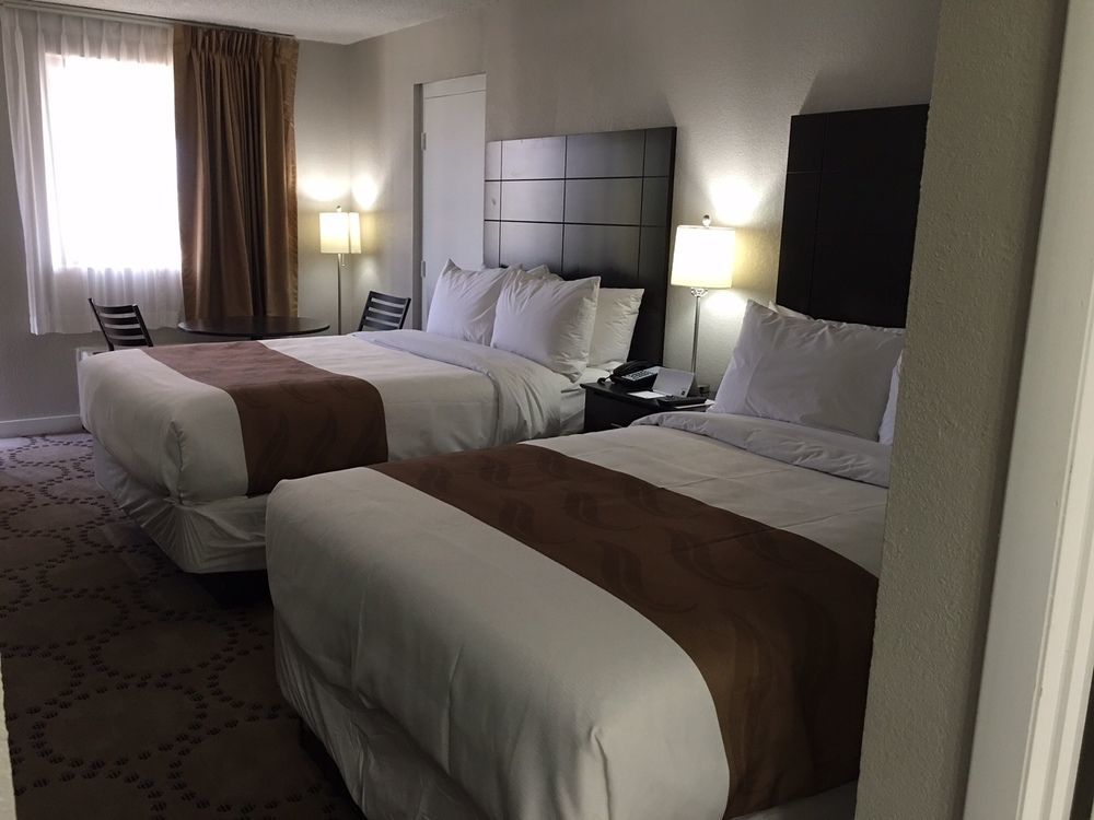 Quality Inn & Suites Kissimmee By The Lake Four Corners エクステリア 写真